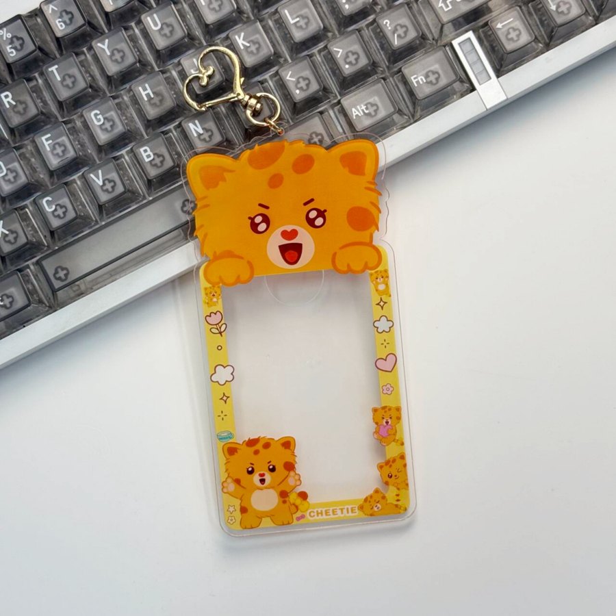 ILLIT cartoon photocard frame keyring design 4