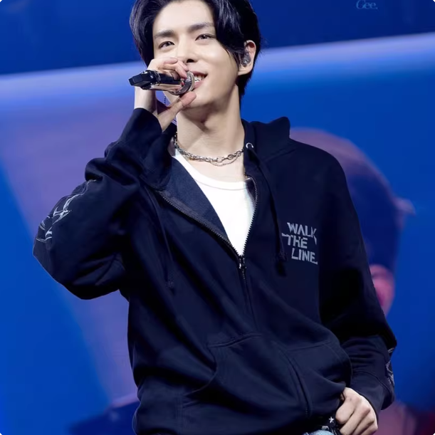 [PRE-ORDER] ENHYPEN 'Walk the Line' 2025 World Tour Zip-Up Hoodie