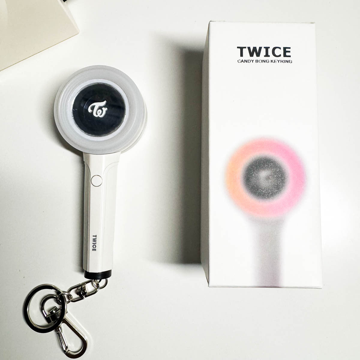 [Në Gjendje] TWICE Lighting Keyring Light Stick