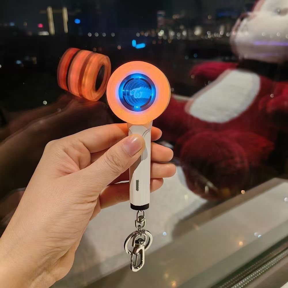 [Në Gjendje] TWICE Lighting Keyring Light Stick