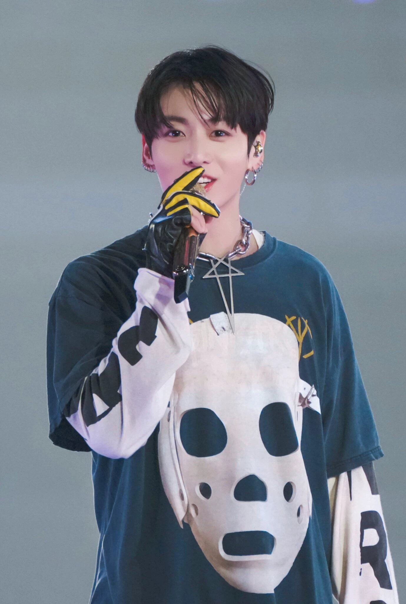 [PRE-ORDER] Jungkook Masked Man T-Shirt | Arirang Goyang Concert Style