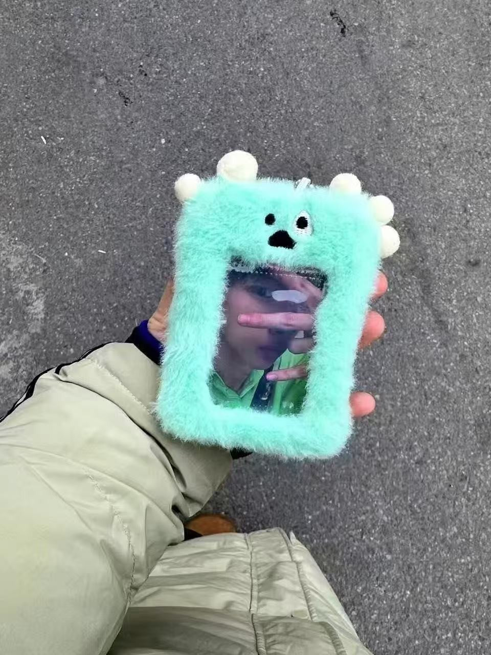 [Në Gjendje] CORTIS Green Plush Pc Holder & Ball