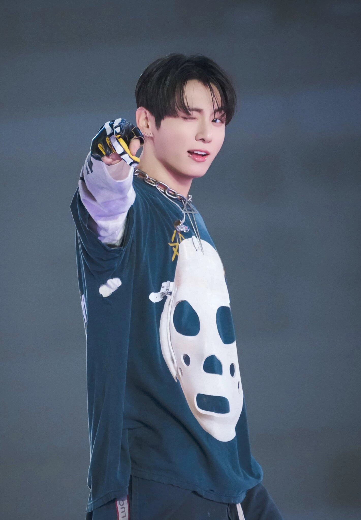 [PRE-ORDER] Jungkook Masked Man T-Shirt | Arirang Goyang Concert Style