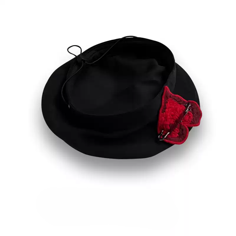 [PRE-ORDER] Retro Heart Pin Beret – Autumn/Winter Designer Style