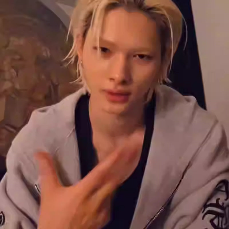 [PRE-ORDER] ENHYPEN – 2025 Like NI-KI Zip-Up Hoodie