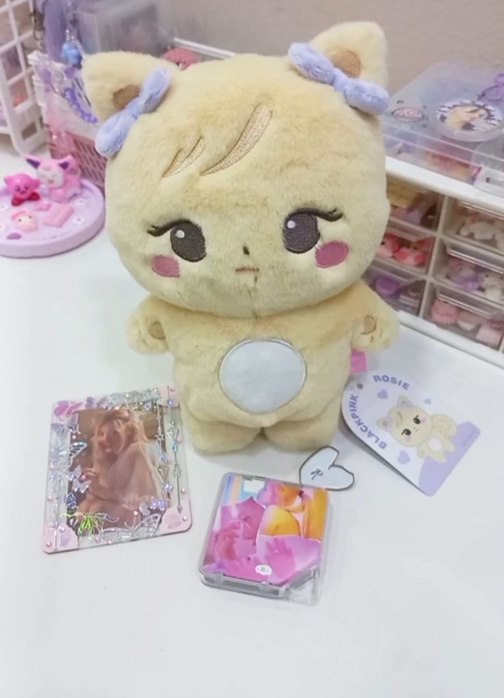[PRE-ORDER] Blackpink ROSIE Born Pink Plushie (25cm)