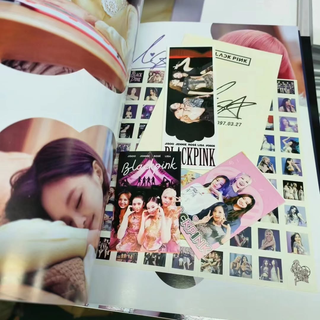 [PRE-ORDER] Blackpink 'Coachella' Photo Album