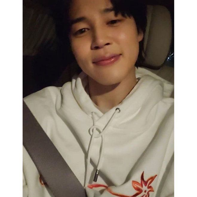 [PRE-ORDER] BTS Jimin casual white hoodie