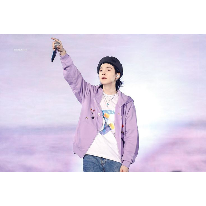 [PRE-ORDER] BTS Yet To Come in Busan Zip-Up Hoodie (Lavender)