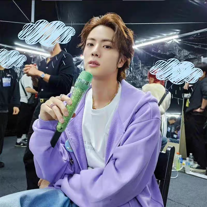 [PRE-ORDER] BTS Yet To Come in Busan Zip-Up Hoodie (Lavender)