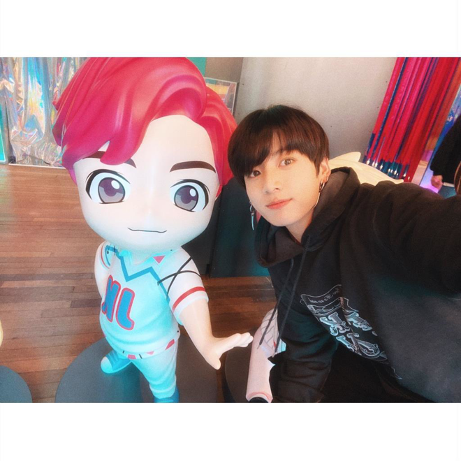 [PRE-ORDER] BTS Jungkook Fake Love Hoodie