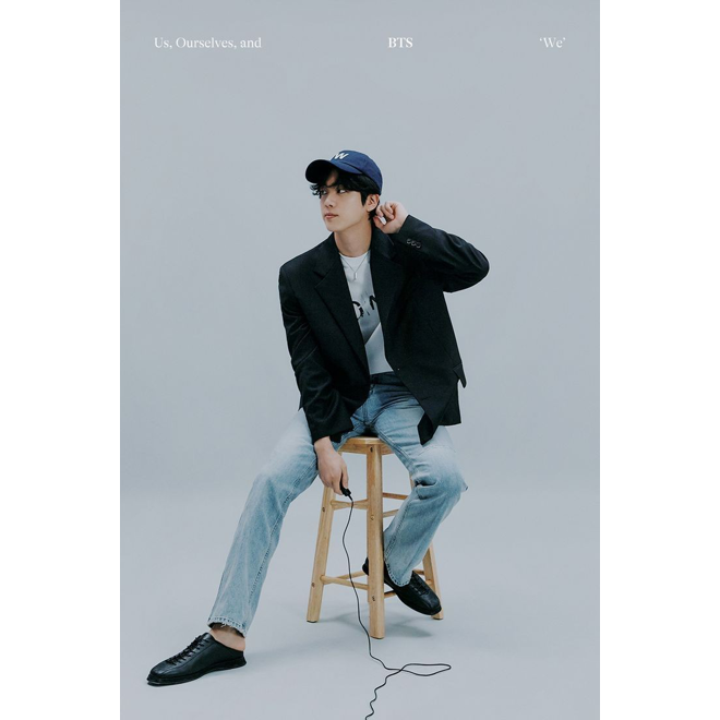 [PRE-ORDER] BTS OFFICIAL - Special 8 Photo-Folio Us Ourselves And BTS We