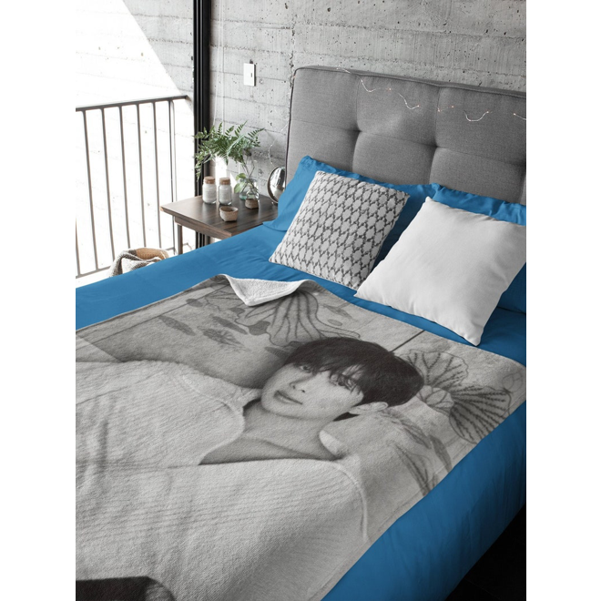 [PRE-ORDER] BTS RM Customized Blanket (Batanije e personalizuar)