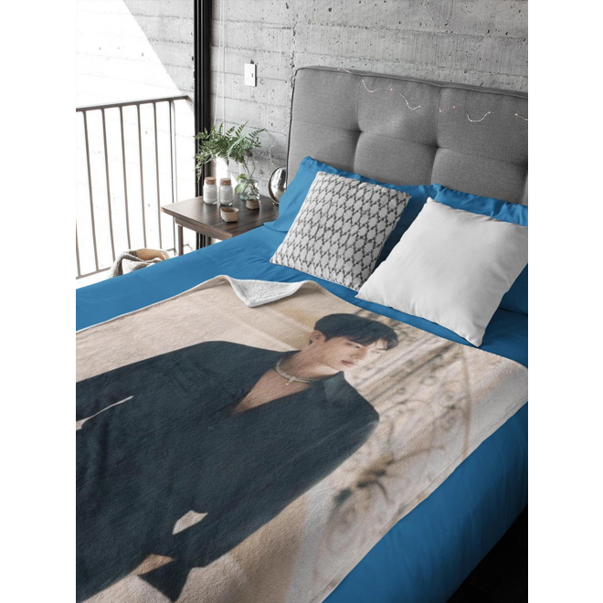 [PRE-ORDER] BTS Jin Customized Blanket (Batanije e personalizuar)