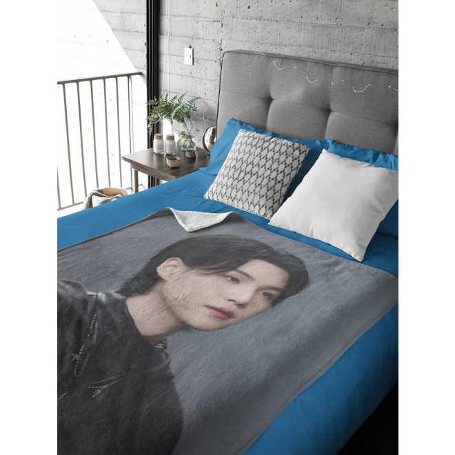 [PRE-ORDER] BTS Yoongi Customized Blanket (Batanije e personalizuar)