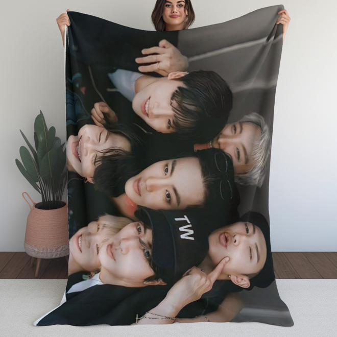 [PRE-ORDER] Customized BTS Blanket (Batanije e personalizuar)