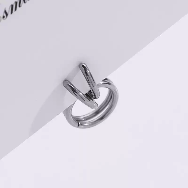 [PRE-ORDER] BTS Jungkook Titanium Steel Hoop Earring – Jk’s Signature Style