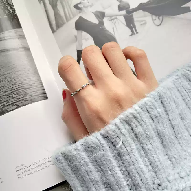 [PRE-ORDER] BTS J-Hope BE Twist Sterling Silver Knotted Ring