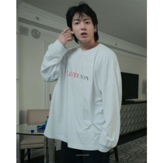 [PRE-ORDER] Jungkook's RLOVEUTION Sweatshirt