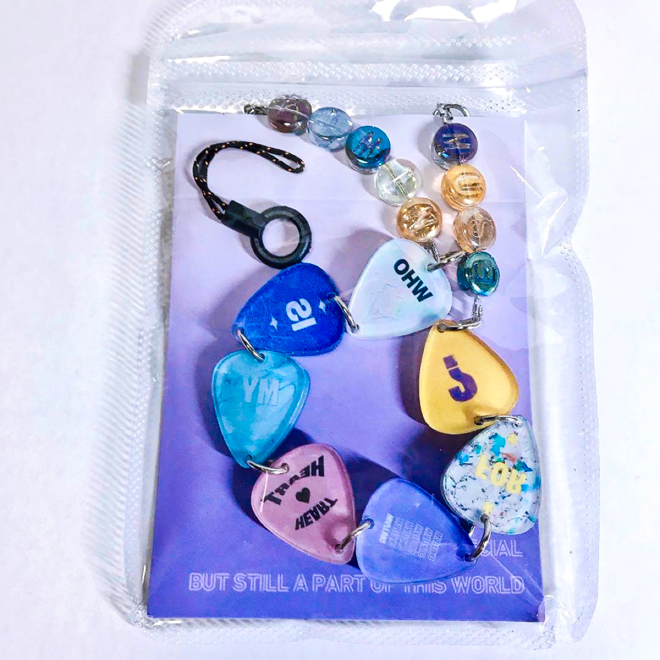 [PRE-ORDER] Muse phone charm/bag keychain