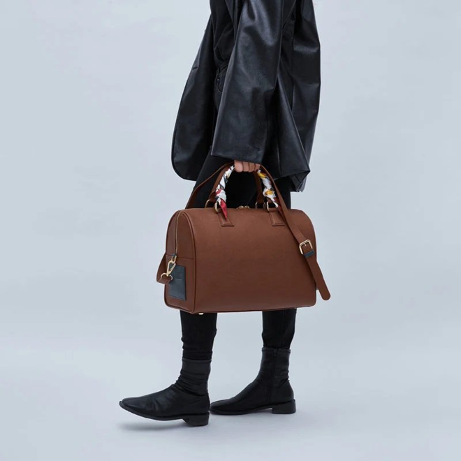 [PRE-ORDER] BTS V Mute Boston Bag Mini