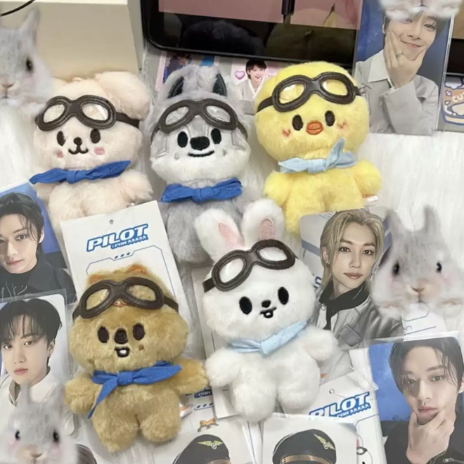 [PRE-ORDER] Stray Kids SKZOO Pilot Keyring Plushie (PILOT5 FM)