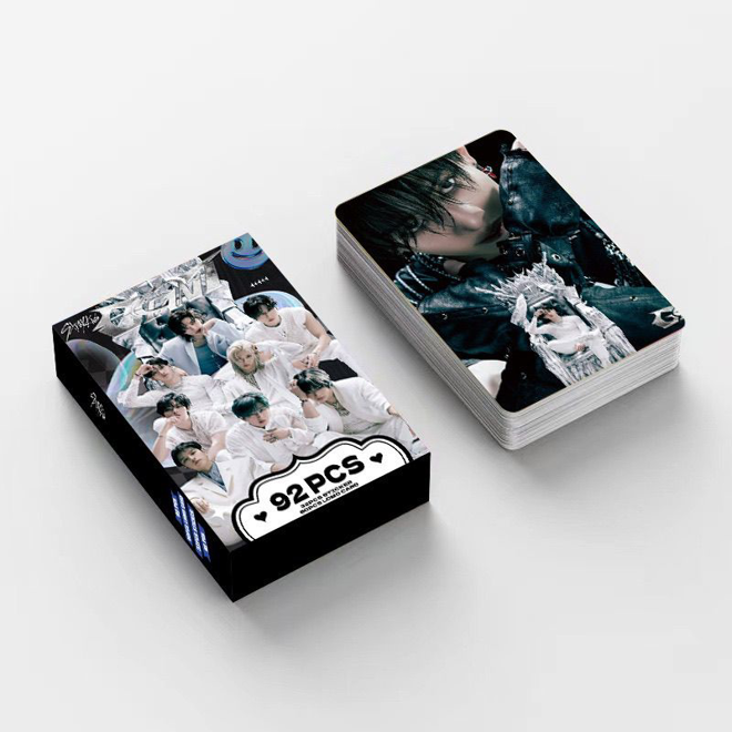 [PRE-ORDER] Stray Kids 'GIANT' lomocards (92pcs)
