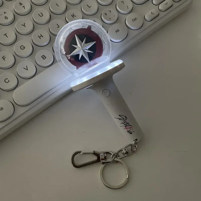 [PRE-ORDER] STRAY KIDS Lighting Lightstick Keyring