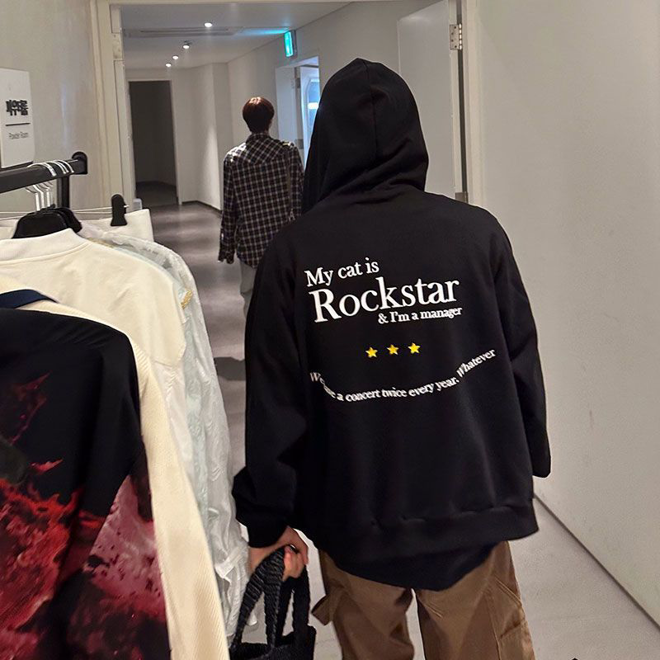 [PRE-ORDER] Enhypen zip-up hoodie 'My Cat Is Rockstar'