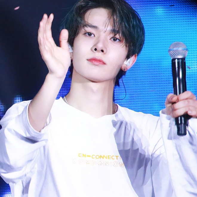[PRE-ORDER] Enhypen COMPANION Sweatshirt