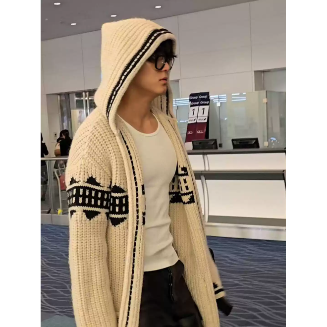 [PRE-ORDER] SEVENTEEN Mingyu & Jeonghan same style Beige Aztec Hooded Cardigan