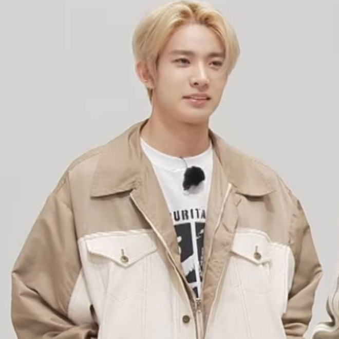 [PRE-ORDER] Enhypen Puritan Teenager t-shirt