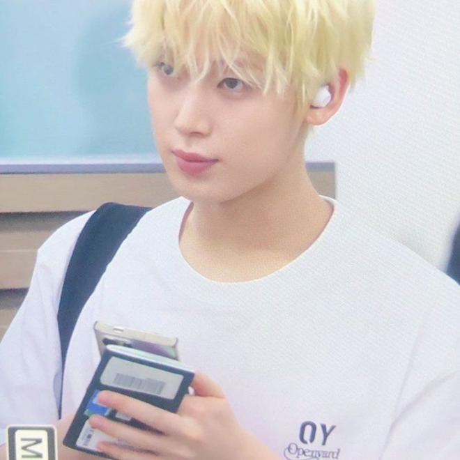 [PRE-ORDER] Enhypen OpenYard t-shirt