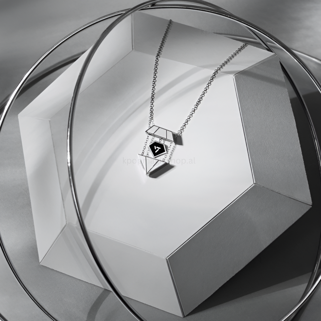 [PRE-ORDER] Seventeen 9th anniversary necklace