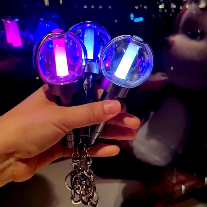 [PRE-ORDER] ENHYPEN Lighting Keyring