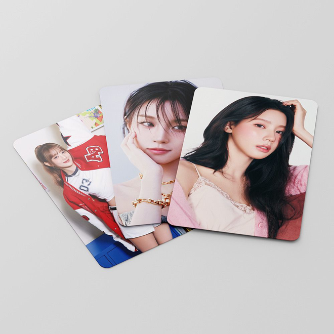 [PRE-ORDER] (G) I-DLE - 'Lovely Bakeshop' 2025 Season's Greetings lomocards (55pcs)