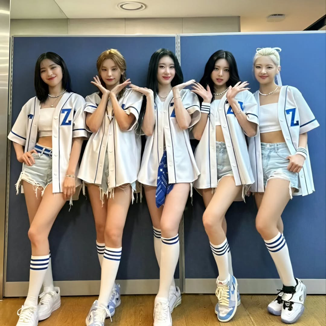 [PRE-ORDER] ITZY “None of My Business” Jersey Merch