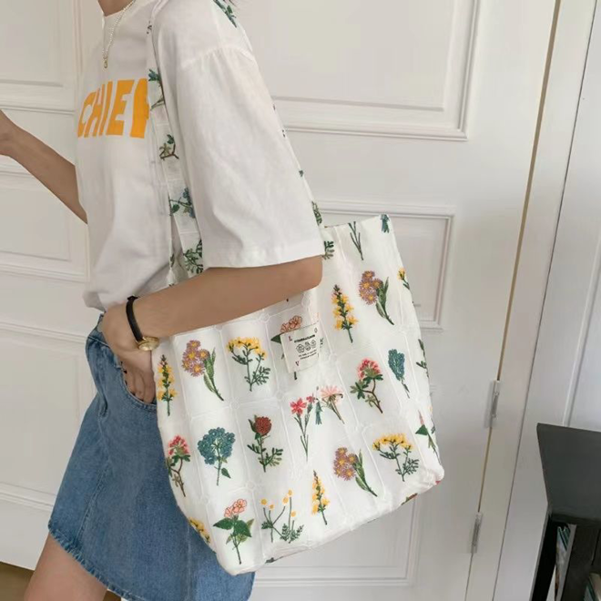 [PRE-ORDER] Floral Tote Bag