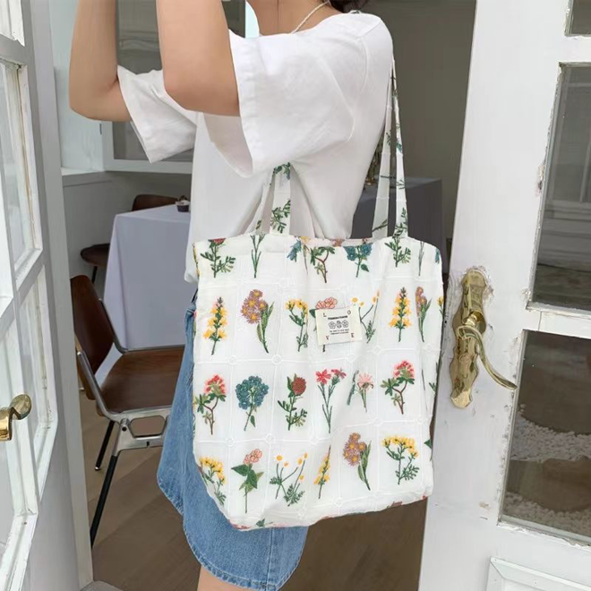 [PRE-ORDER] Floral Tote Bag