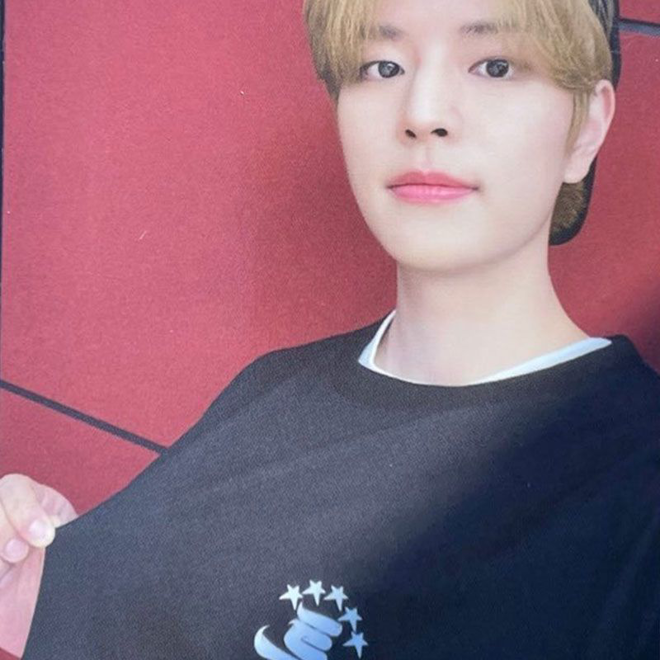 [PRE-ORDER] STRAY KIDS 5 Star T-shirt