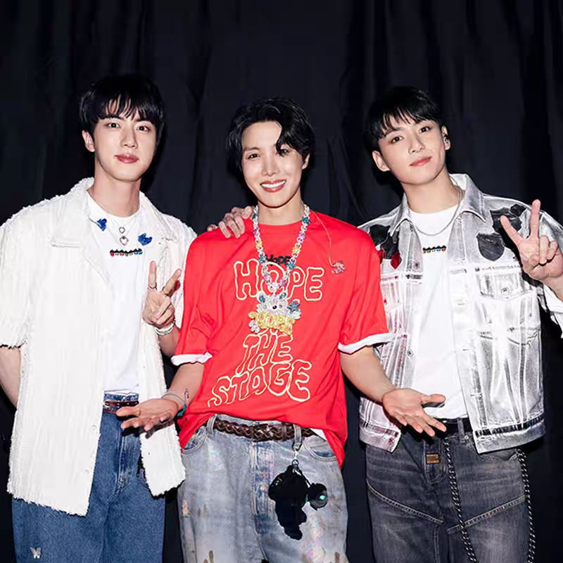 [PRE-ORDER] BTS J-Hope 'Hope On The Stage FINAL' T-shirts