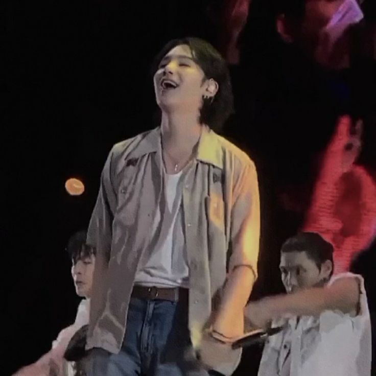 [PRE-ORDER] Bangtan Closet: Needless Suga's Butterfly Embroidery Loose Shirt