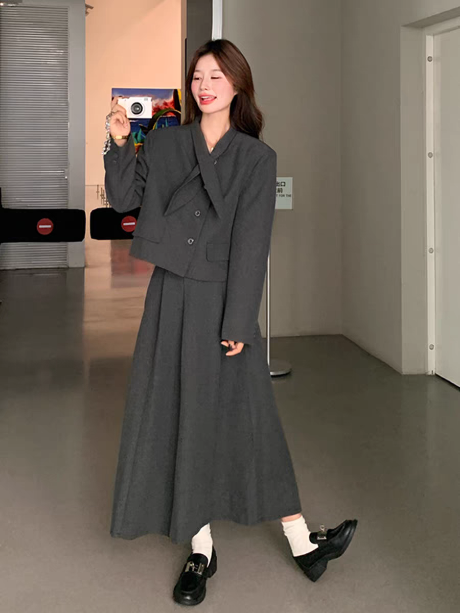 [PRE-ORDER] Dark Gray Bow Tie Two-Piece Suit — Jacket & Skirt Set (Spring & Autumn 2025)