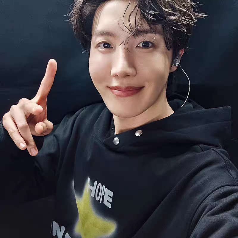 [PRE-ORDER] J-Hope Tour 'Hope On The Stage' Hoodies