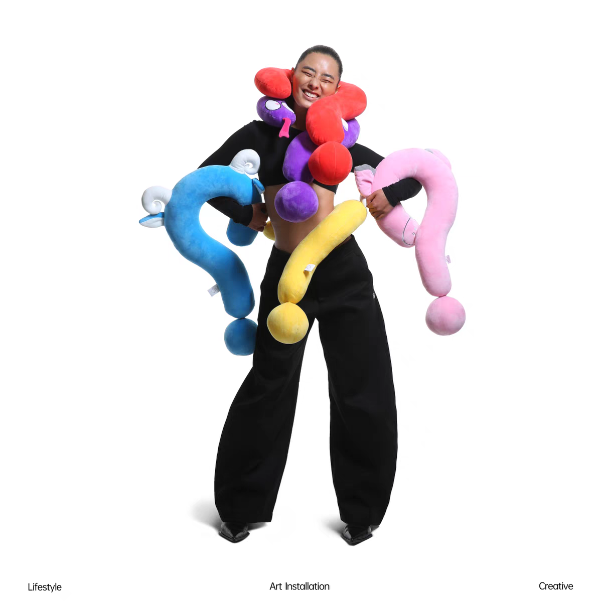 [PRE-ORDER] Question Mark Neck Pillow