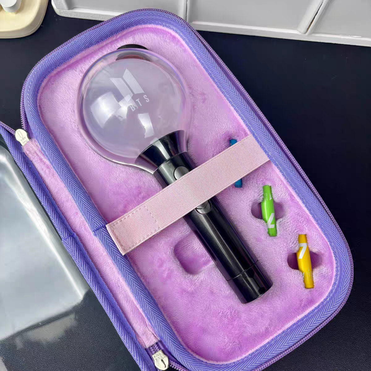 [Në Gjendje] BTS Lightstick Storage Cross Bag – Special Edition