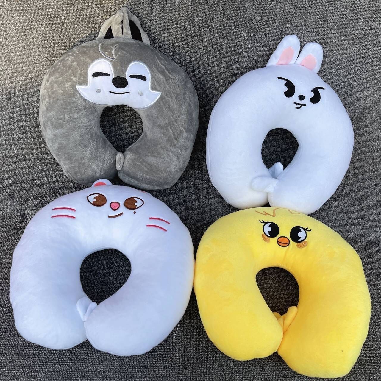 [PRE-ORDER] SKZOO Travel Neck Pillow