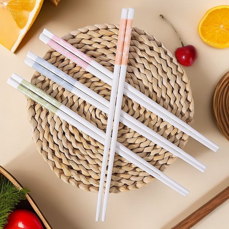[Në Gjendje] Set of 4 Ceramic Chopsticks