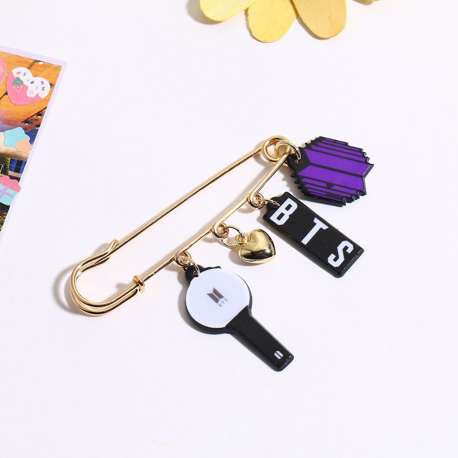 [PRE-ORDER] K-Pop Bag/Jacket Pin
