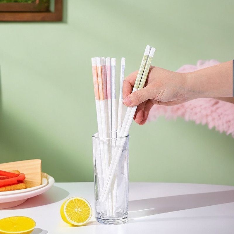 [Në Gjendje] Set of 4 Ceramic Chopsticks